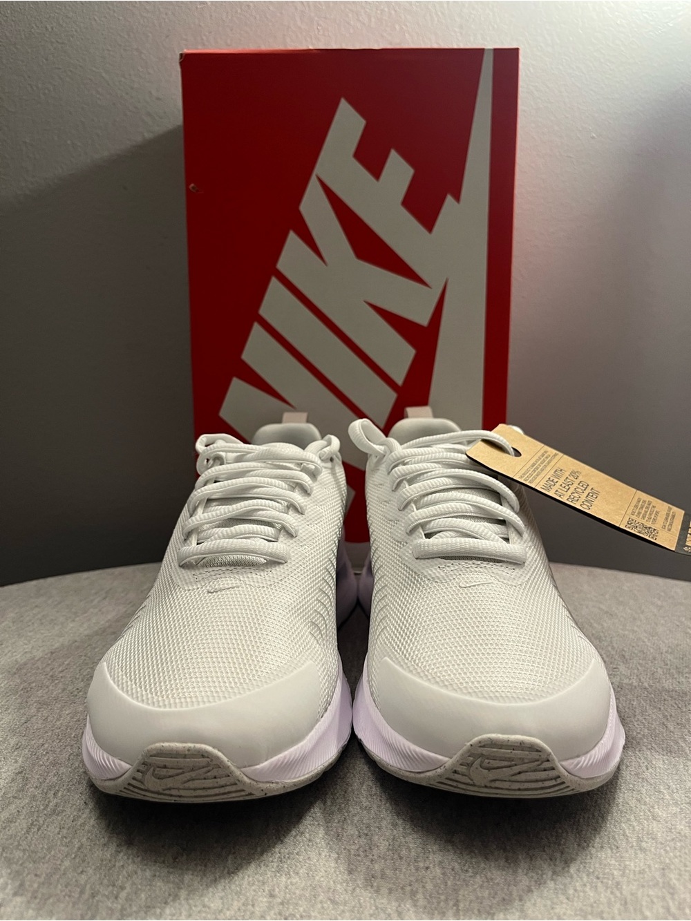 Nike Air Max Nuaxis SE White Metallic Sliver Women's Shoe Size 8 IB4341-100 - Picture 2 of 11